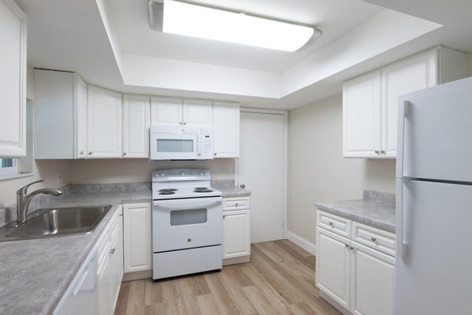 Lake Park House: 308 Park Avenue