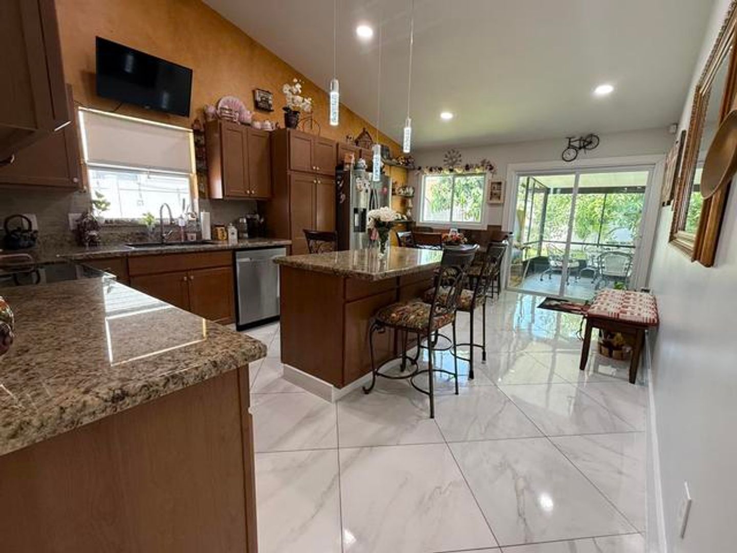 Greenacres House: 7743 Elwood Drive