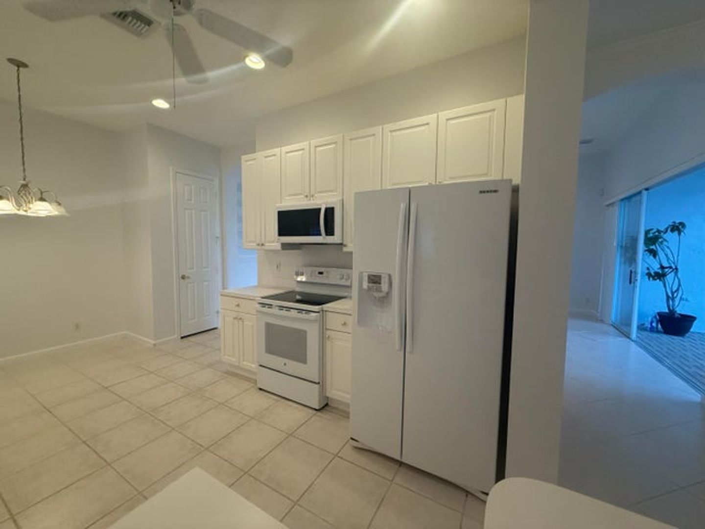 West Palm Beach House: 9041 Bay Harbour Circle