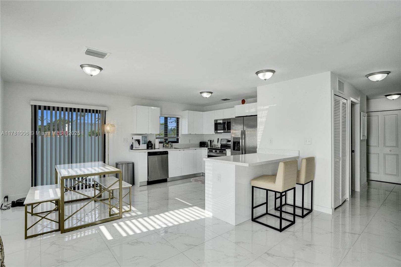 Miami House: 1712 NW 76th Terrace 1712