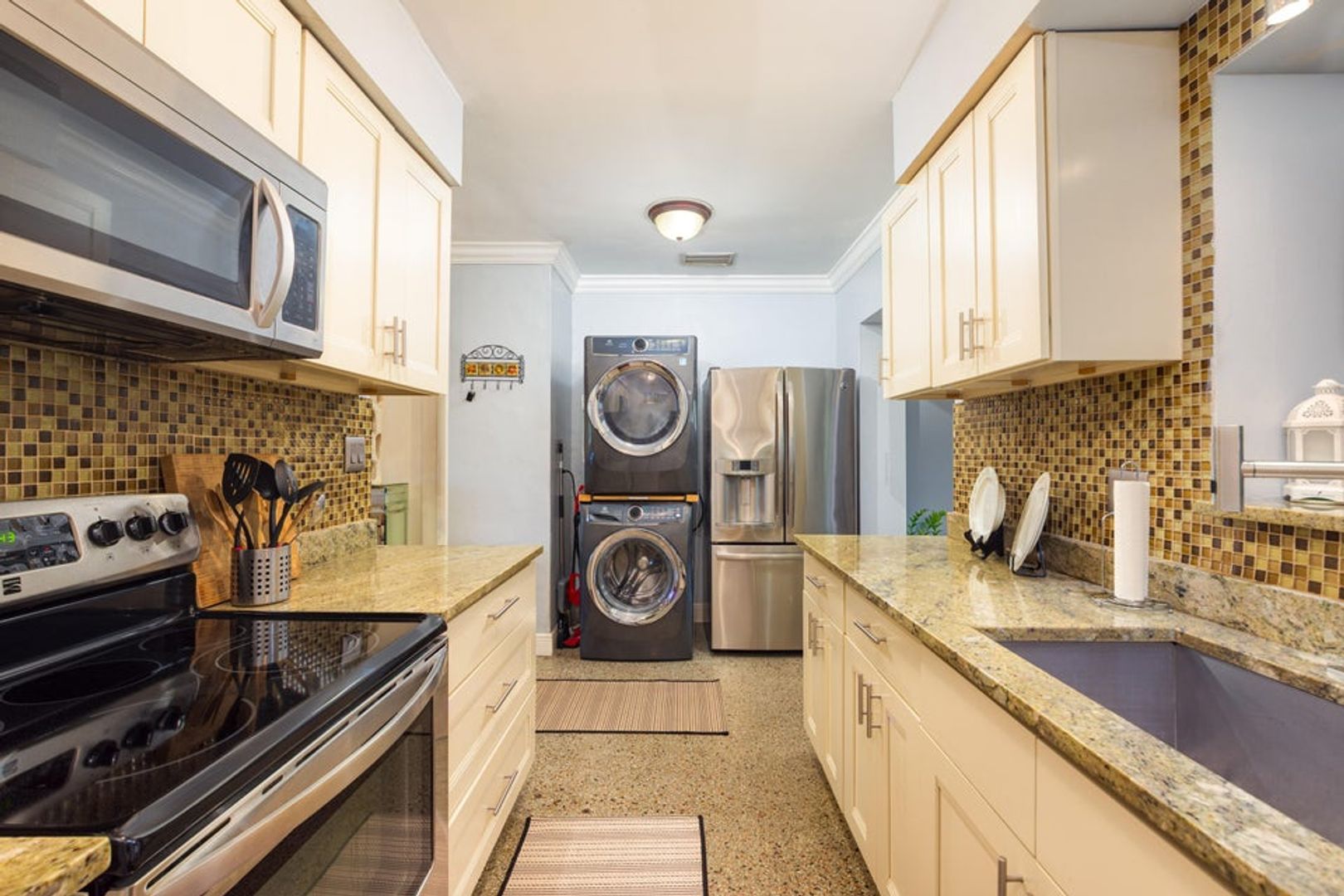 Boynton Beach House: 145 SE 3rd Avenue 1a