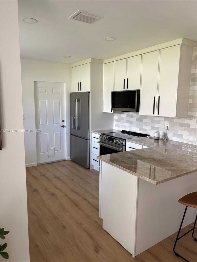 Oakland Park House: 3397 NE 20th Avenue