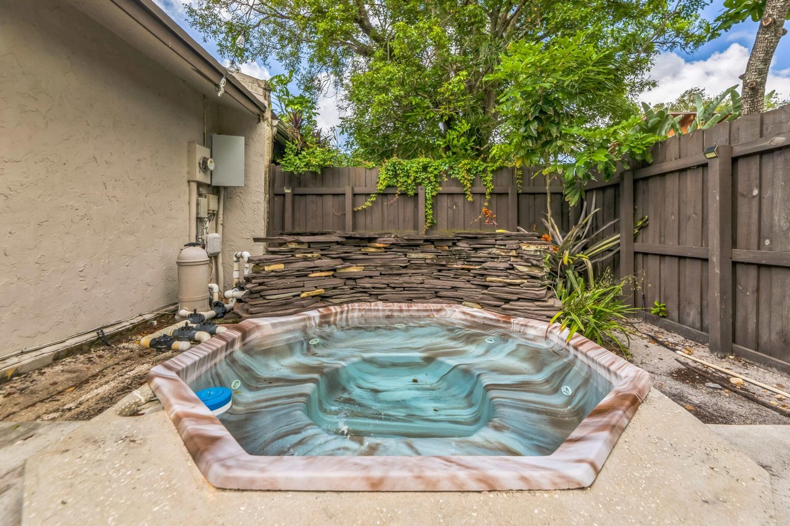 Fort Lauderdale House: 2924 NW 69th Court