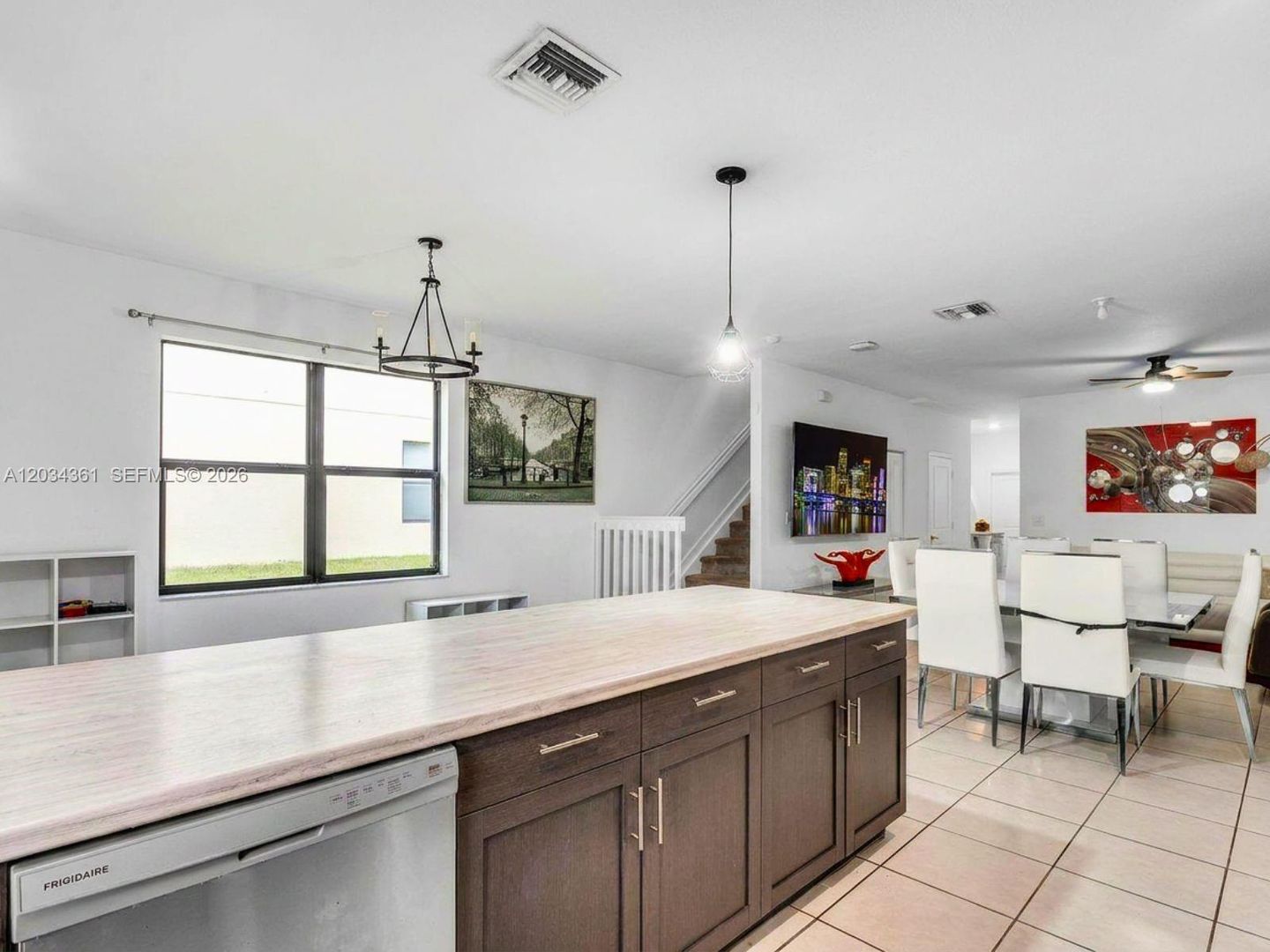 Homestead House: 25175 SW 108th Avenue