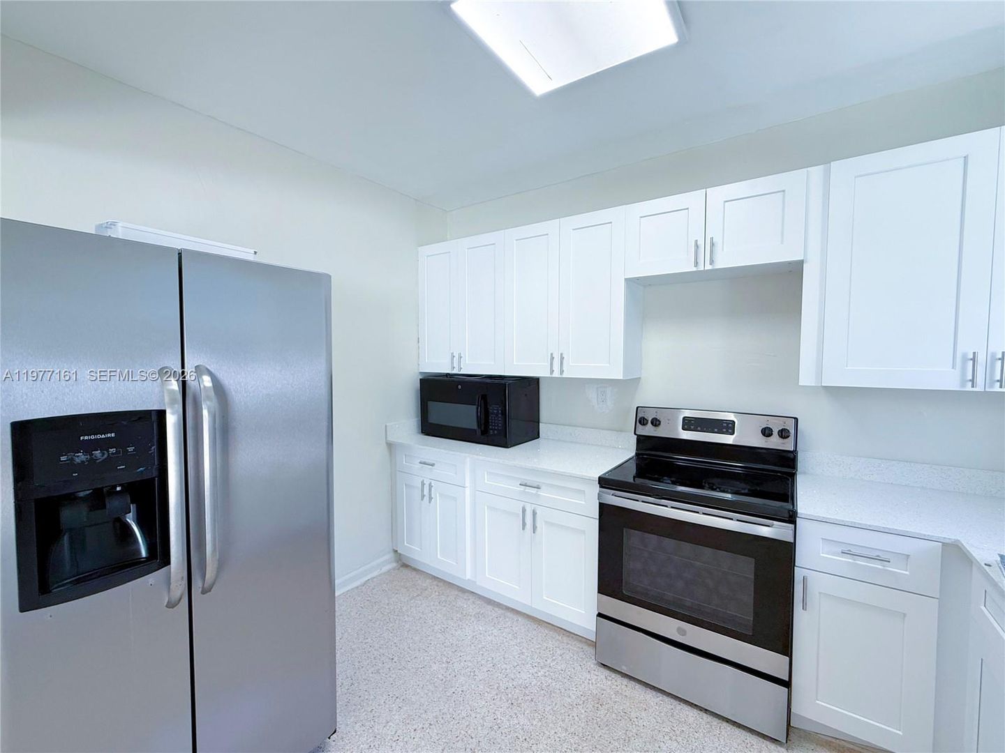 North Miami Beach House: 1141 NE 154th Terrace