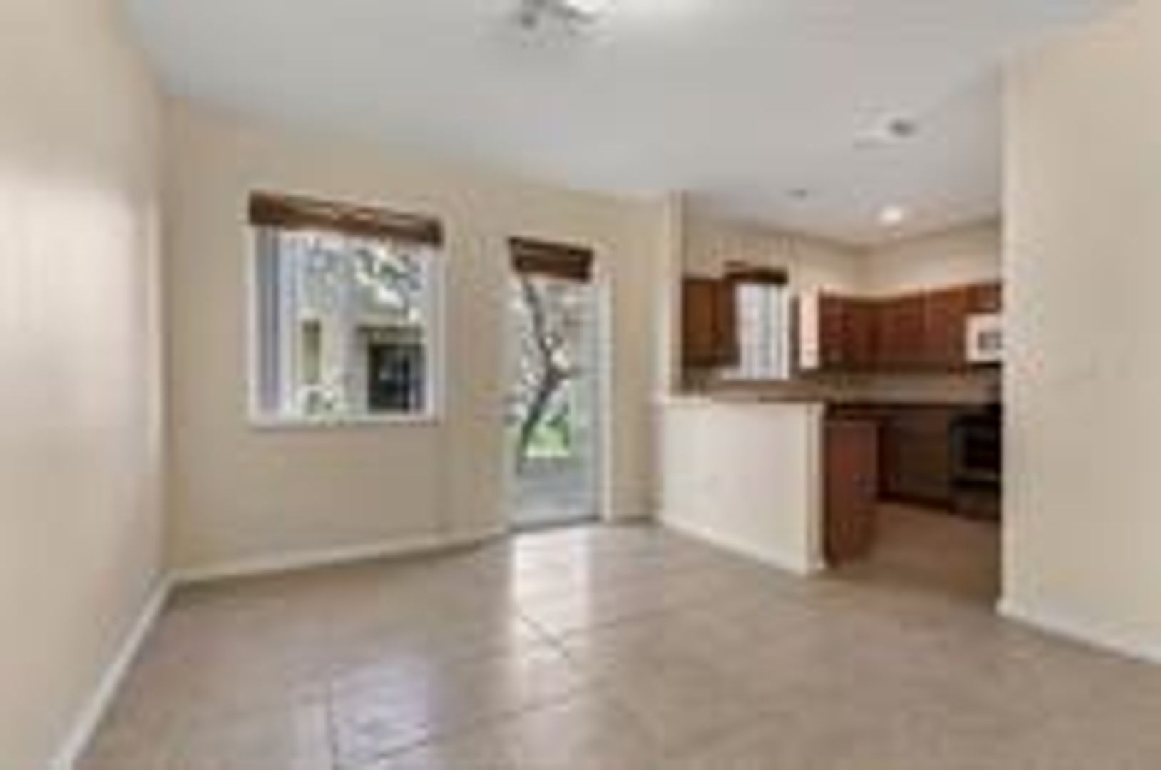 Miami Gardens House: 21113 NW 14th Place 230