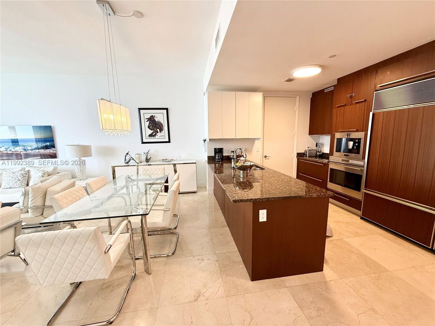 Sunny Isles Beach House: 15901 Collins Avenue 2802