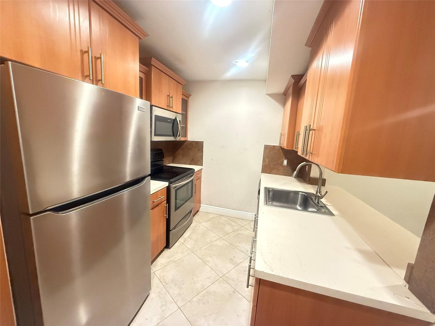 Lauderhill House: 5646 Blueberry Court 23