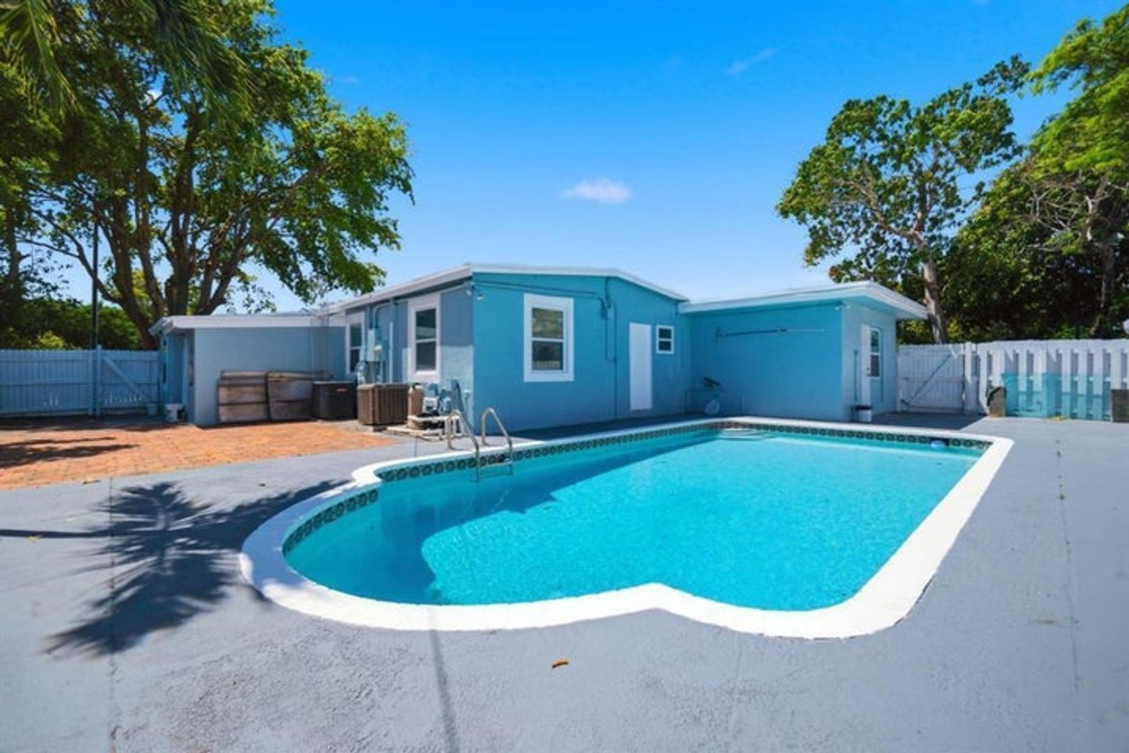 Pompano Beach House: 1517 NE 53RD Court