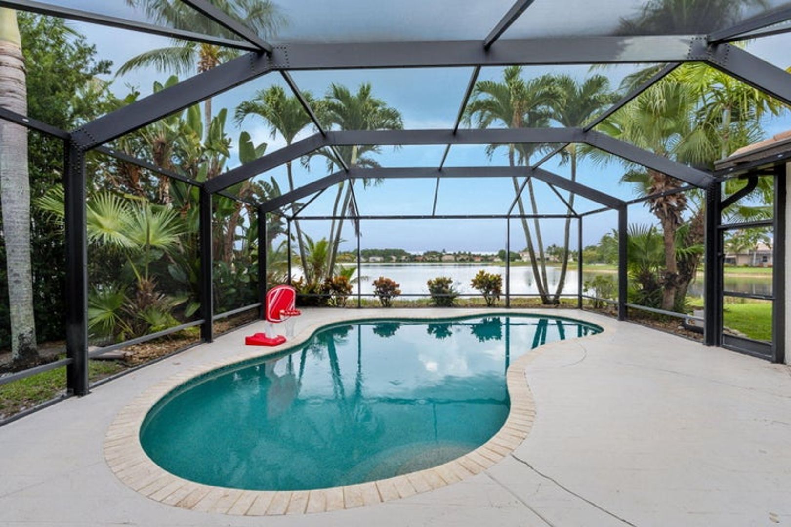 West Palm Beach House: 9919 Royal Cardigan Way
