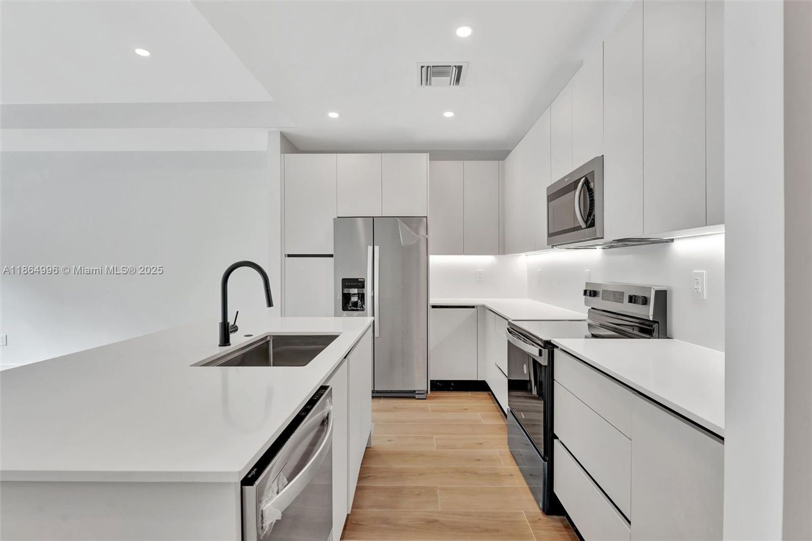 Coral Springs House: 1563 NW 94th Way 09