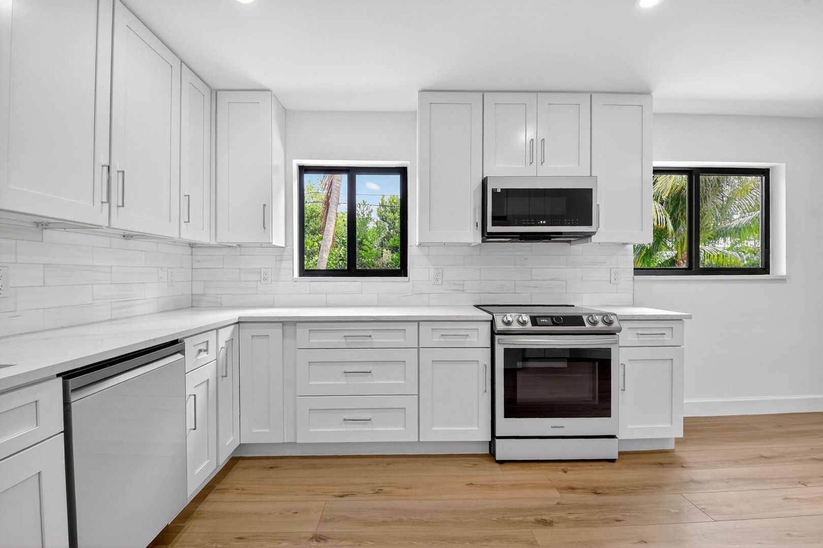 Boynton Beach House: 143 SE 27th Way