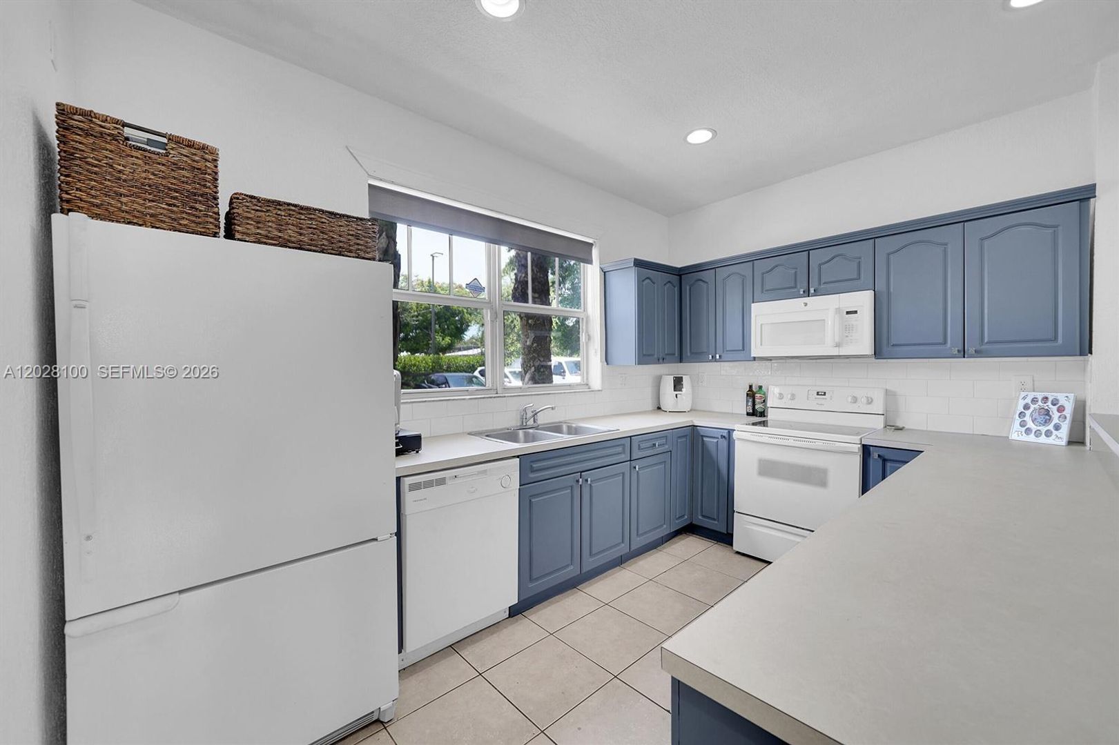 Hollywood House: 2620 Pierce Street A3