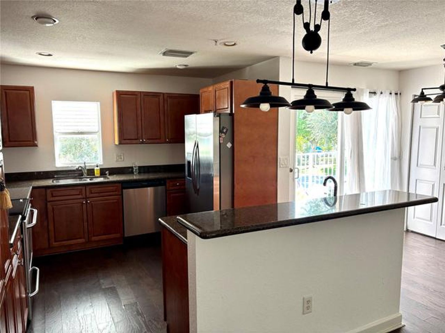 Pompano Beach House: 451 NE 1st Street 451