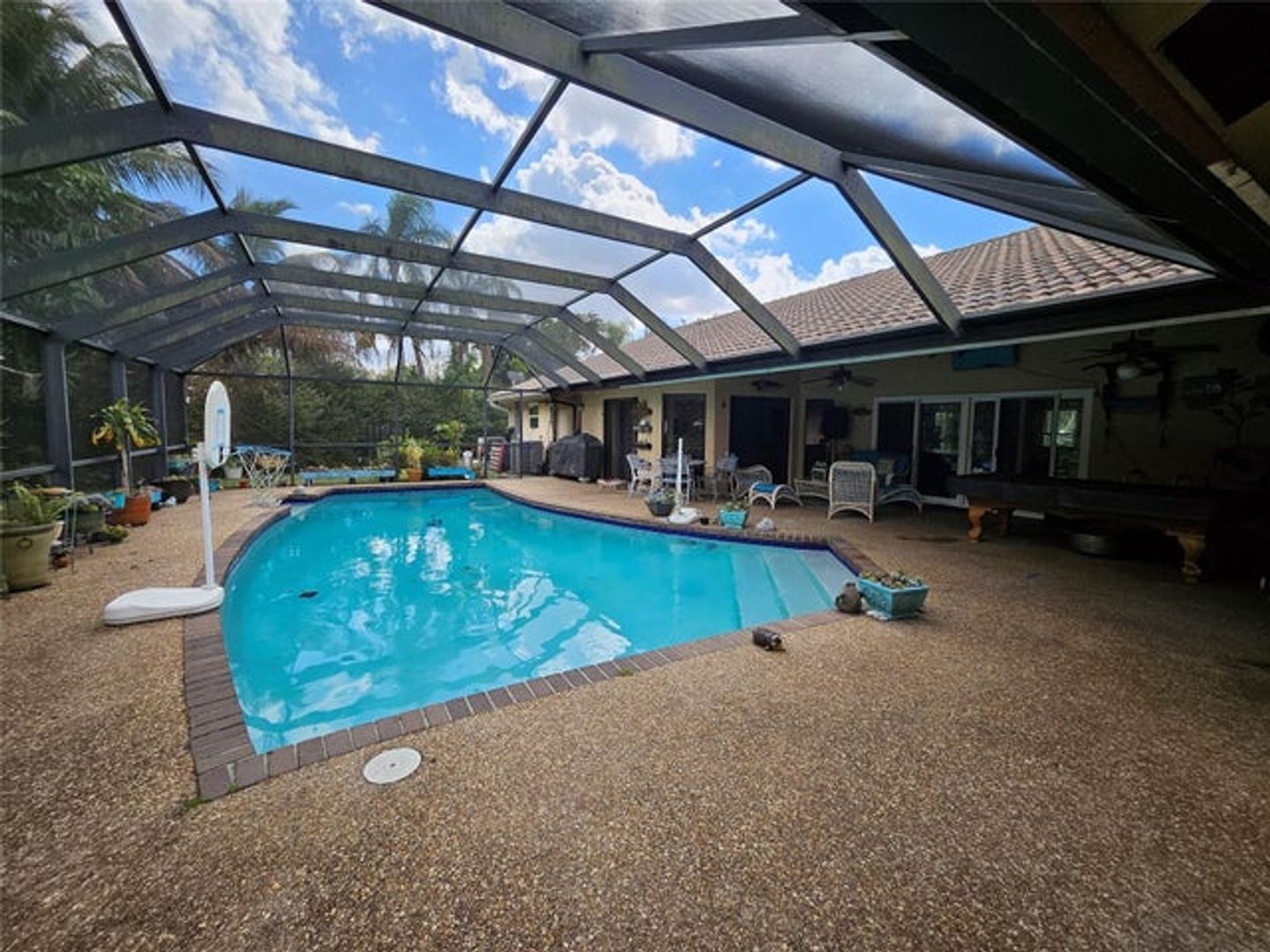Davie, Coral Springs House: 197 NW 113th Way