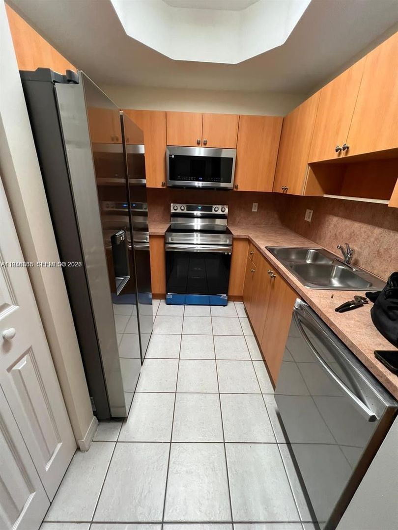 Dania Beach House: 4903 N Harbor Isles Drive 5506