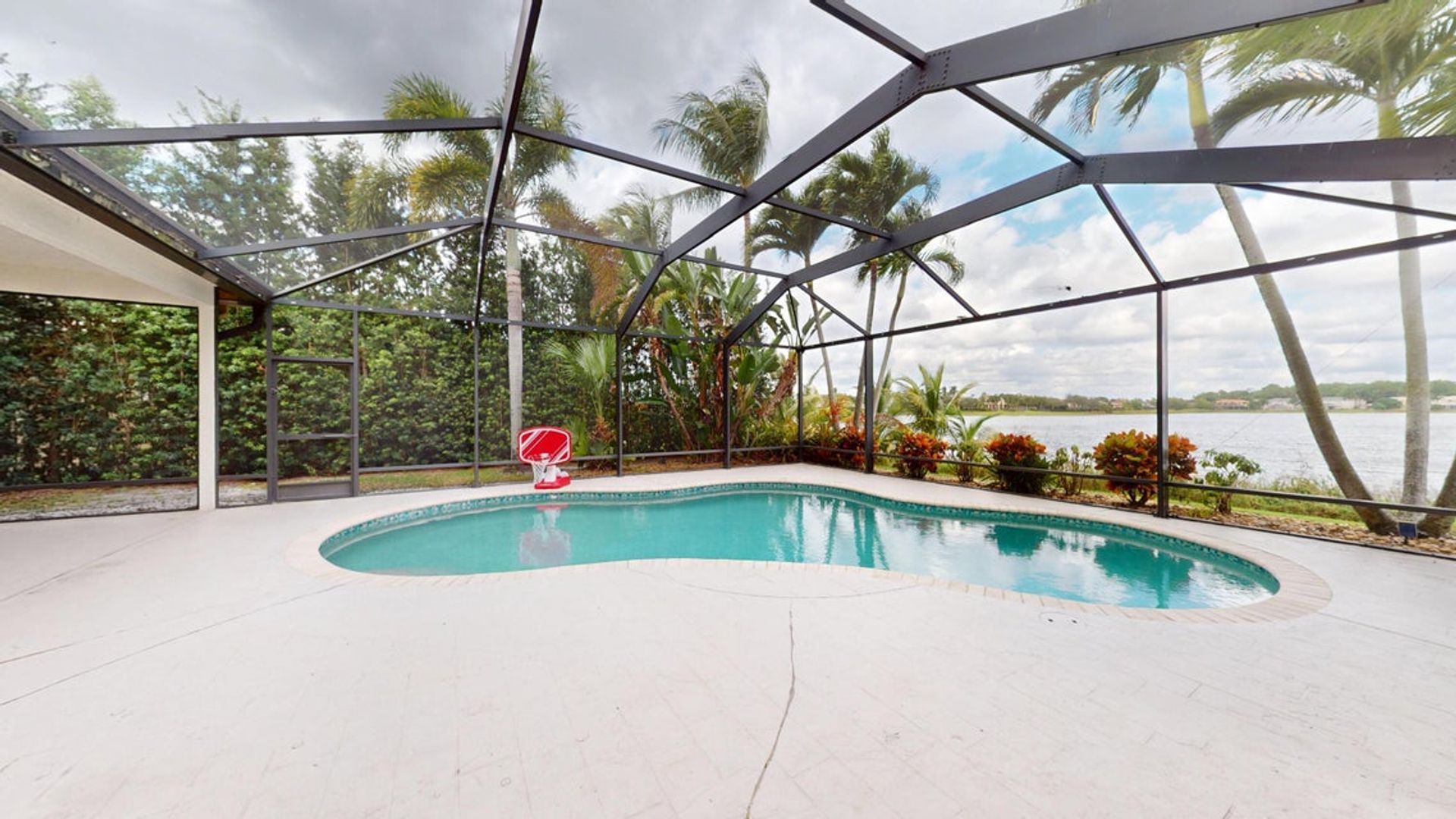 West Palm Beach House: 9919 Royal Cardigan Way