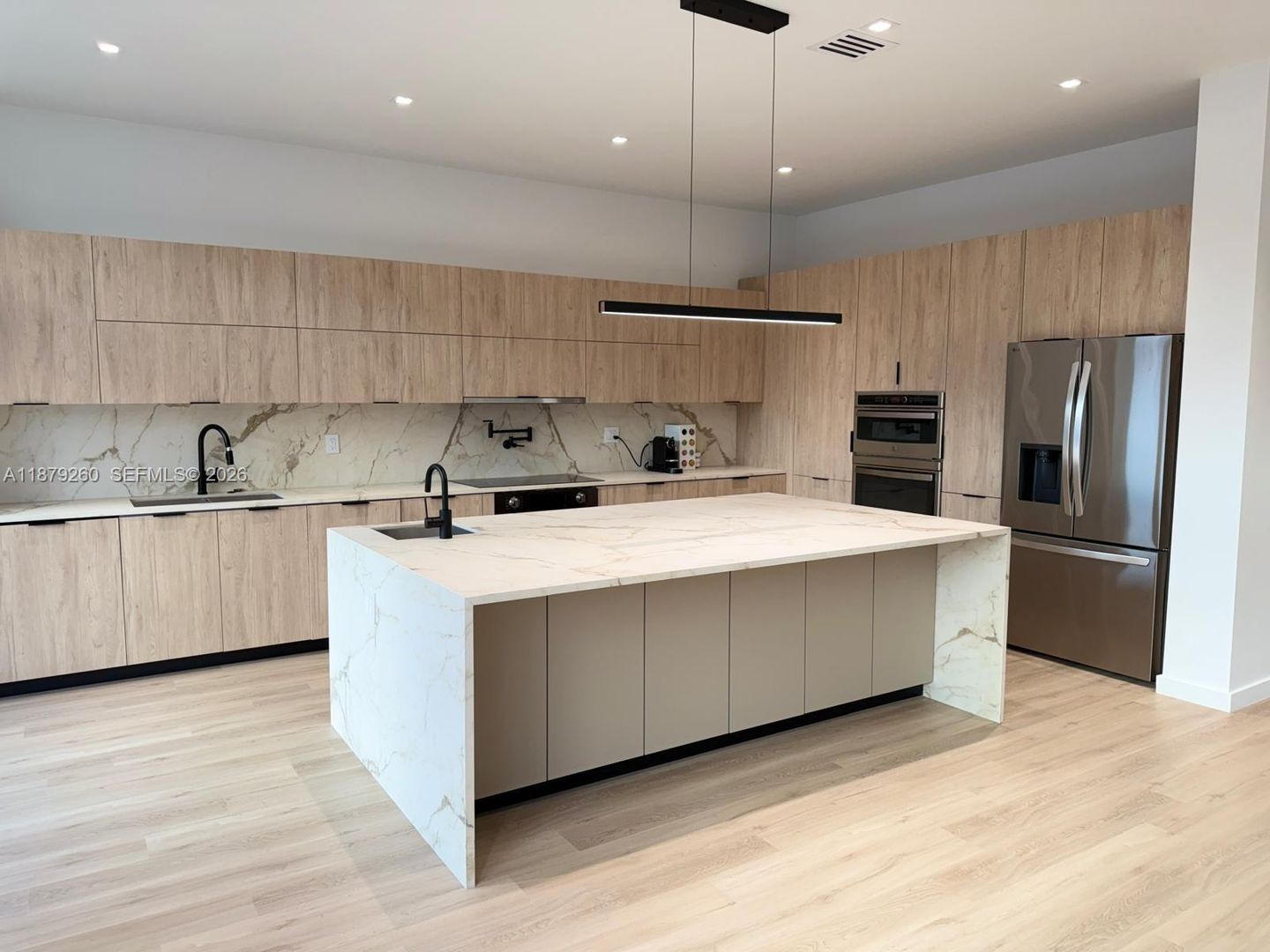 Hollywood House: 5371 SW 32nd Terrace 0