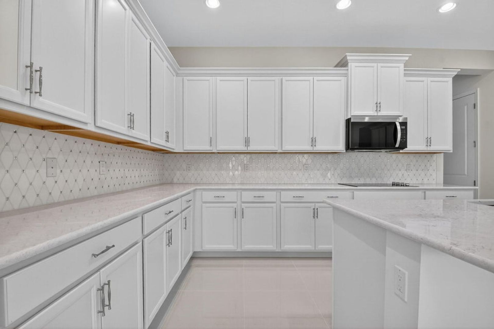 Westlake House: 15120 Wildwood Circle