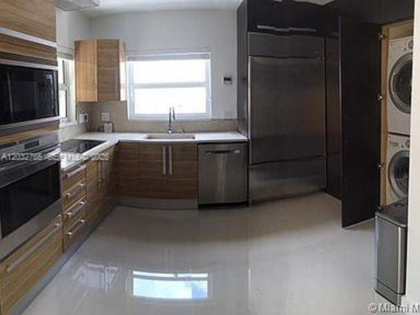 Miami Beach House: 3 Farrey Lane 3