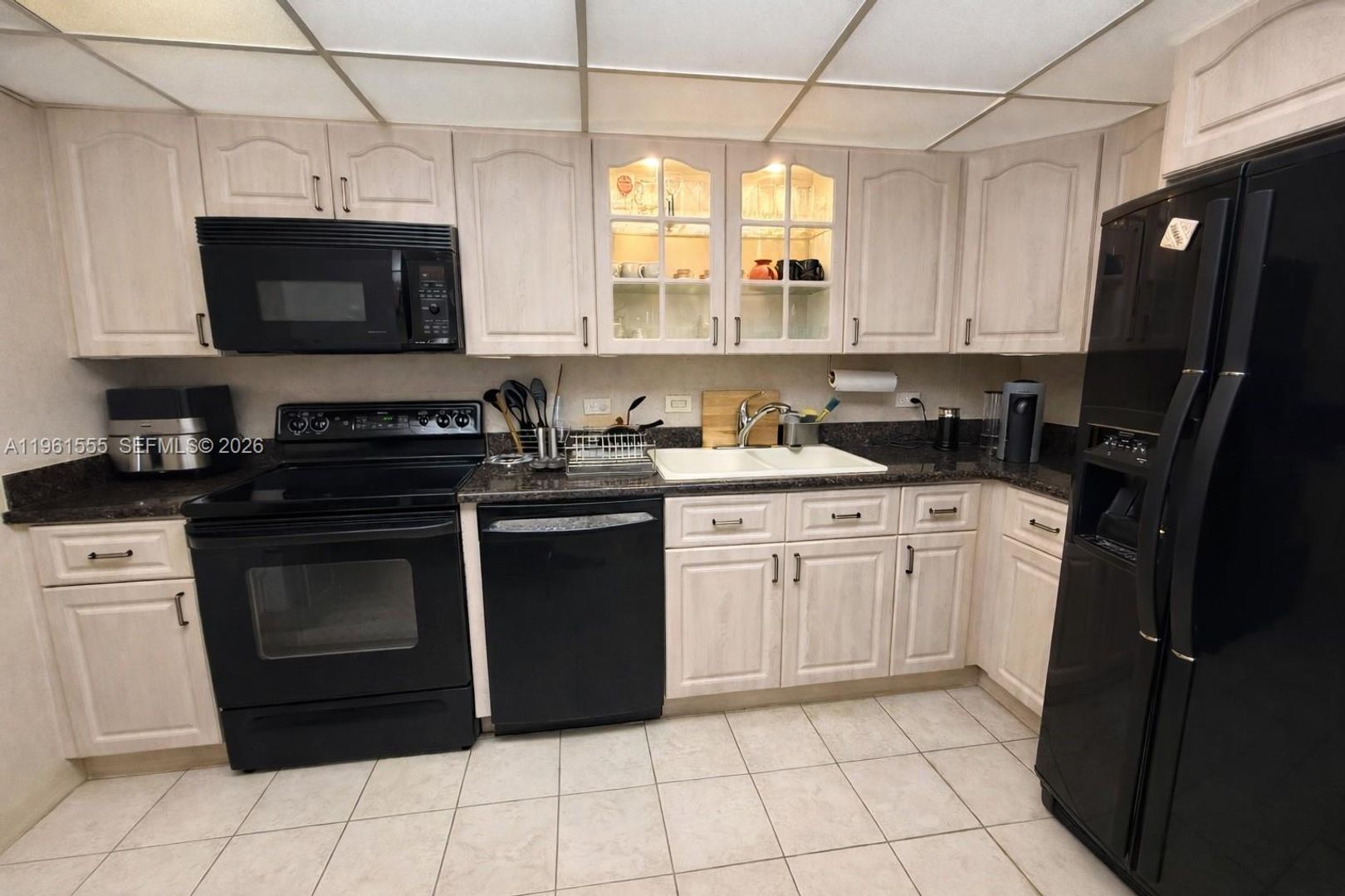 Aventura House: 20505 E Country Club Drive 1037