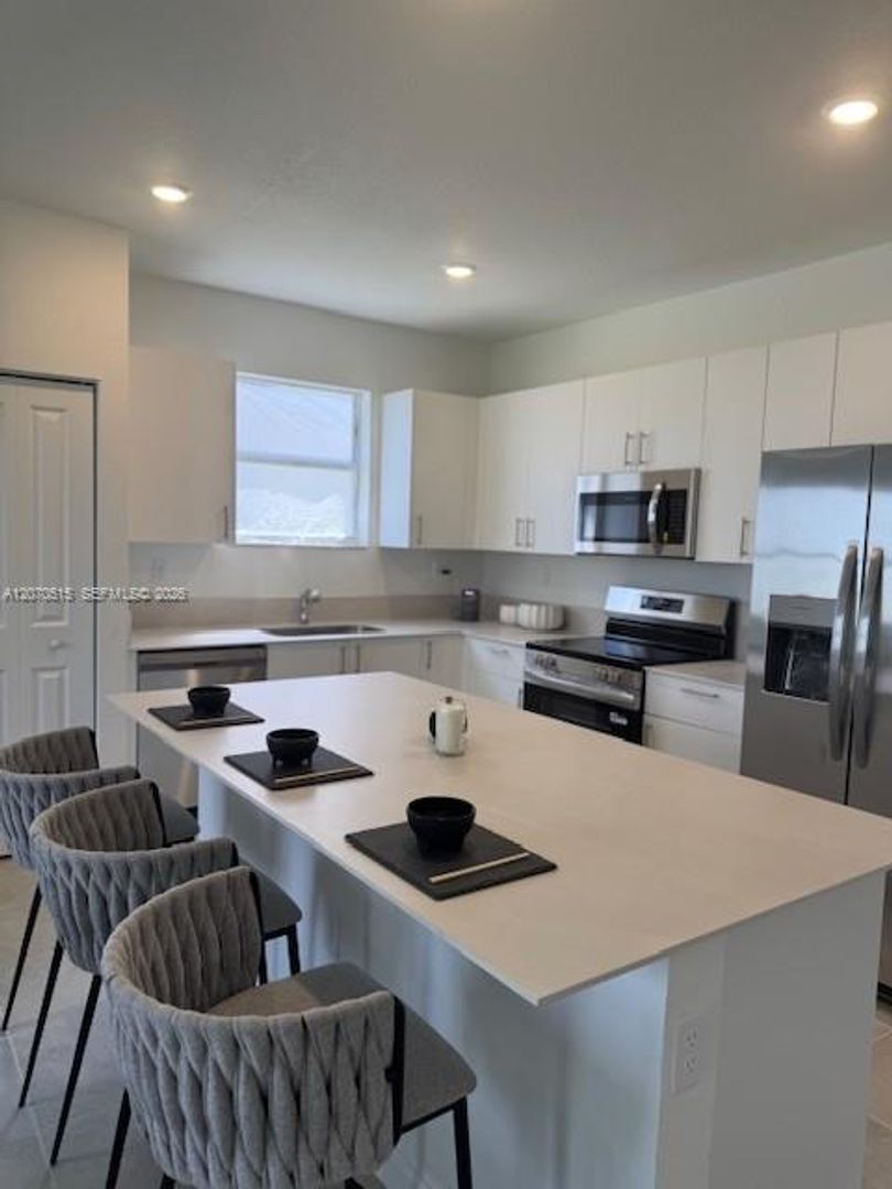 Homestead House: 2225 SE 30th Street 2225