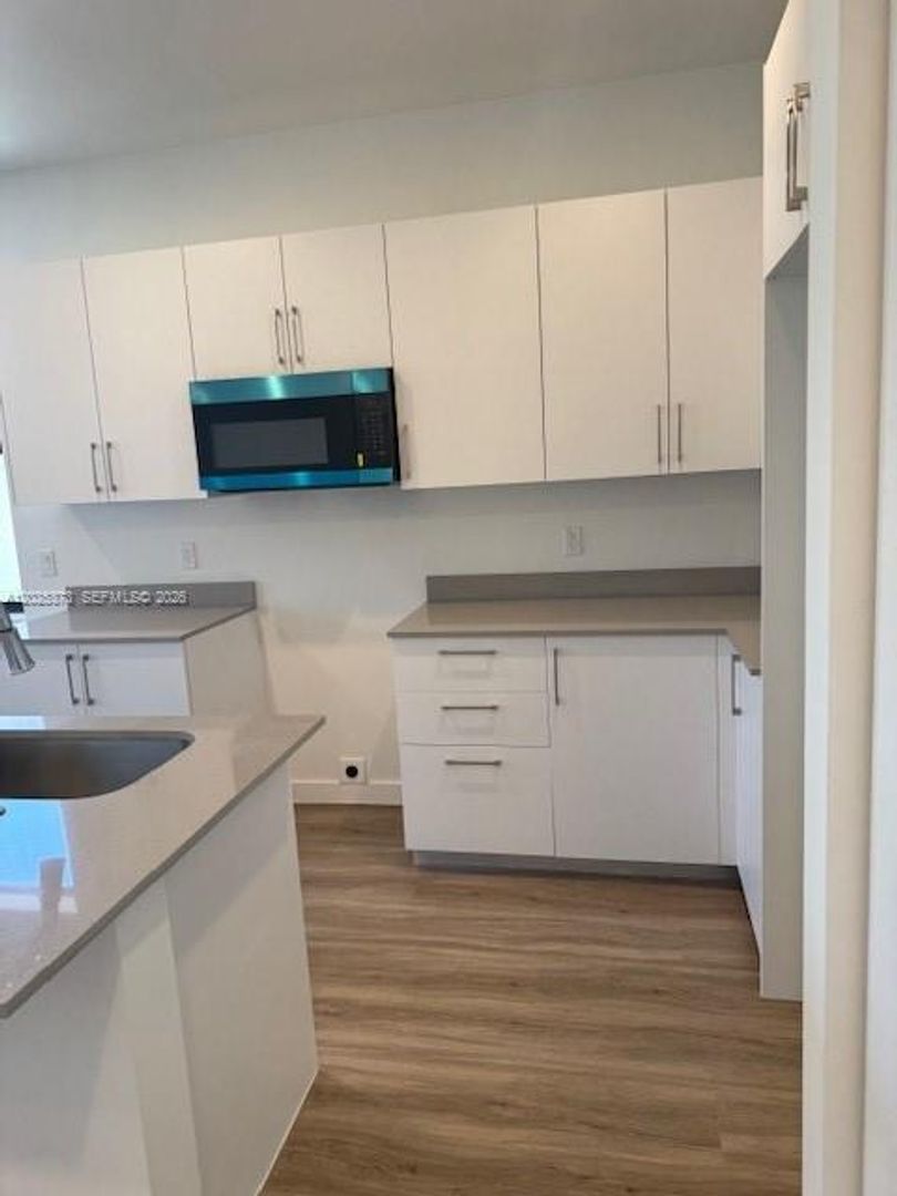 Florida City House: 152 NW 10th Terrace 152 D