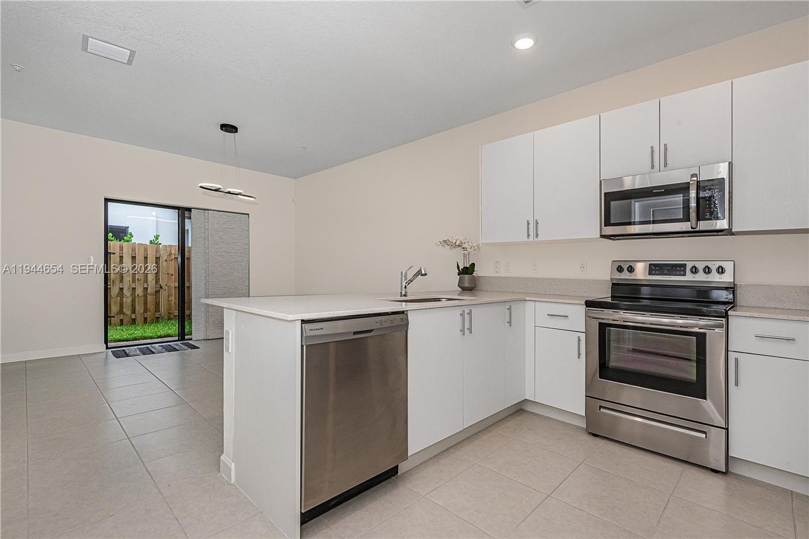 Pembroke Pines House: 261 SW 159 Court 0