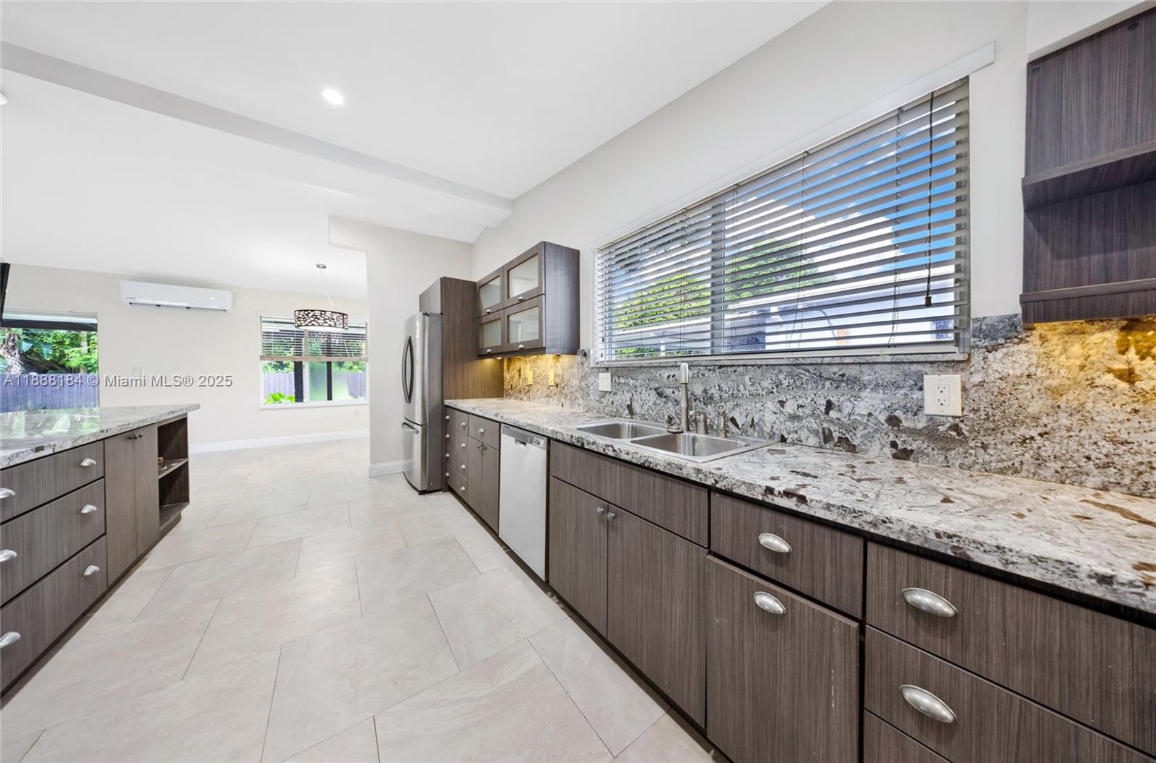 North Miami Beach House: 840 NE 159th Street