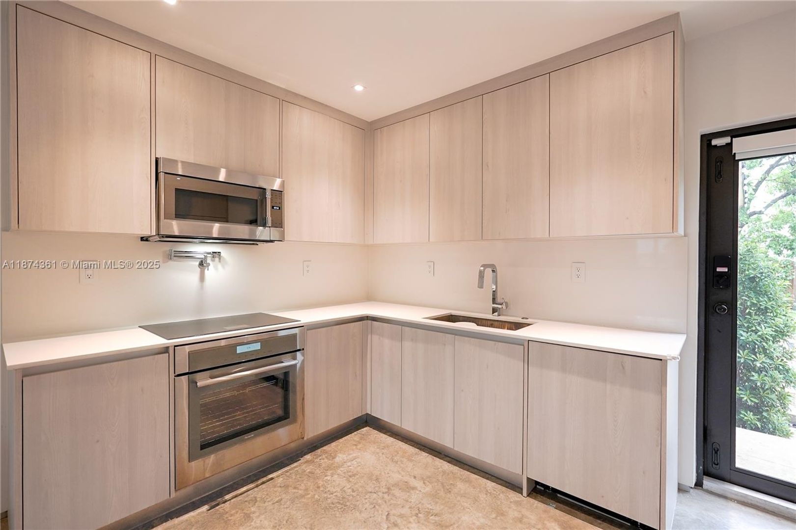 Miami House: 1747 NW 31st Street