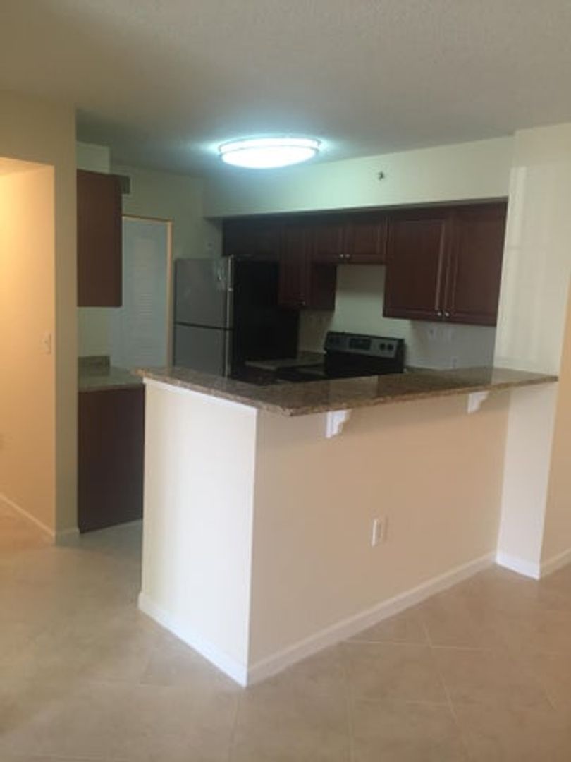 Lake Worth  (Unincorporated) House: 7912 SONOMA SPRINGS Circle 107