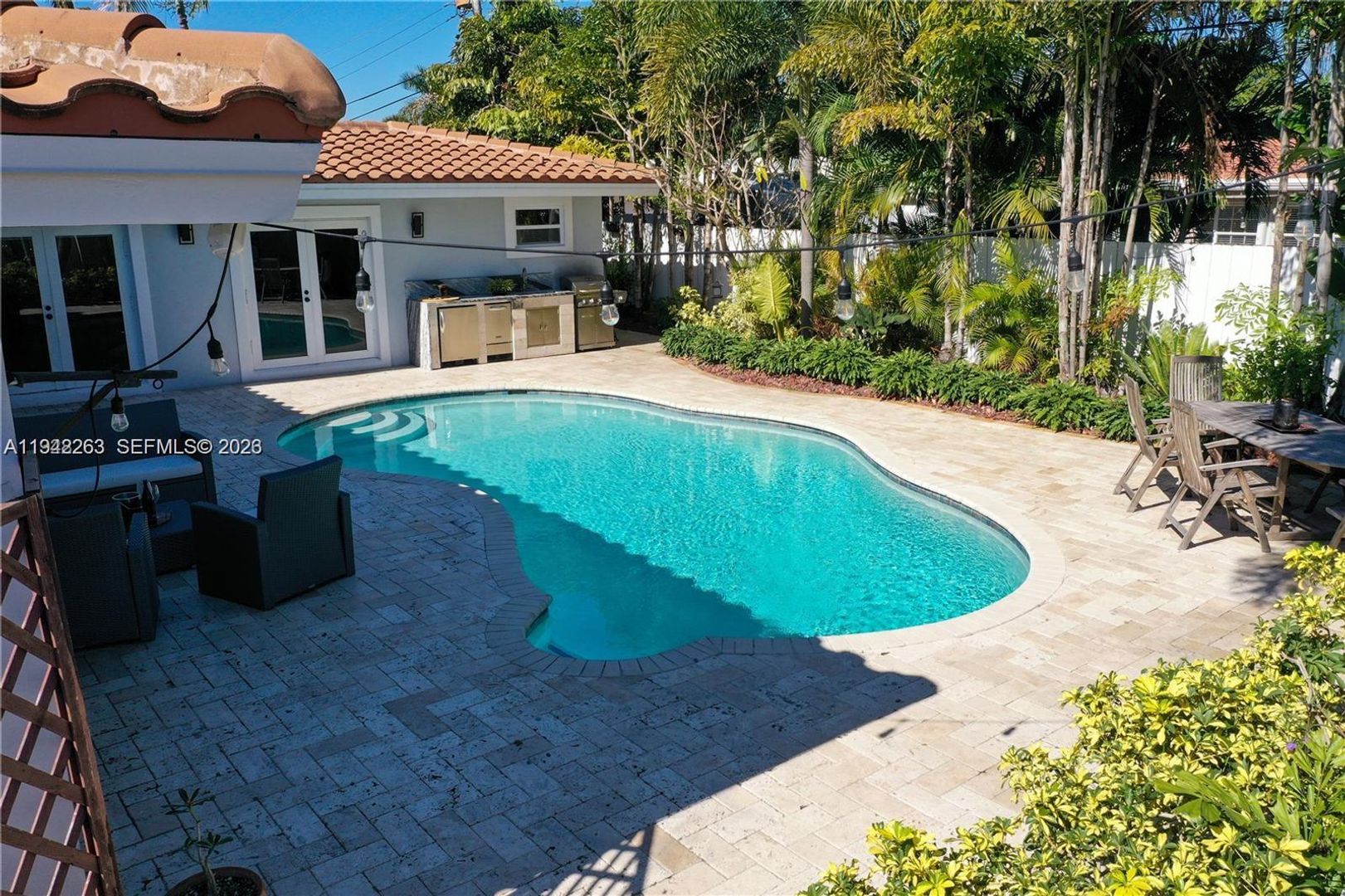 Lighthouse Point House: 2011 NE 31st Court