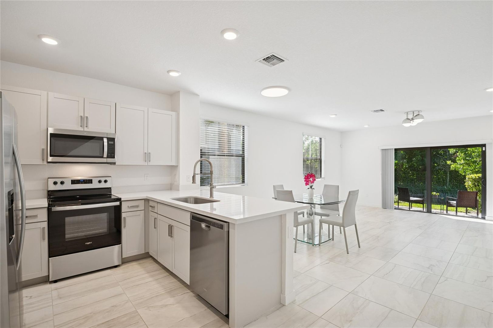 Deerfield Beach House: 180 SE 5th Court