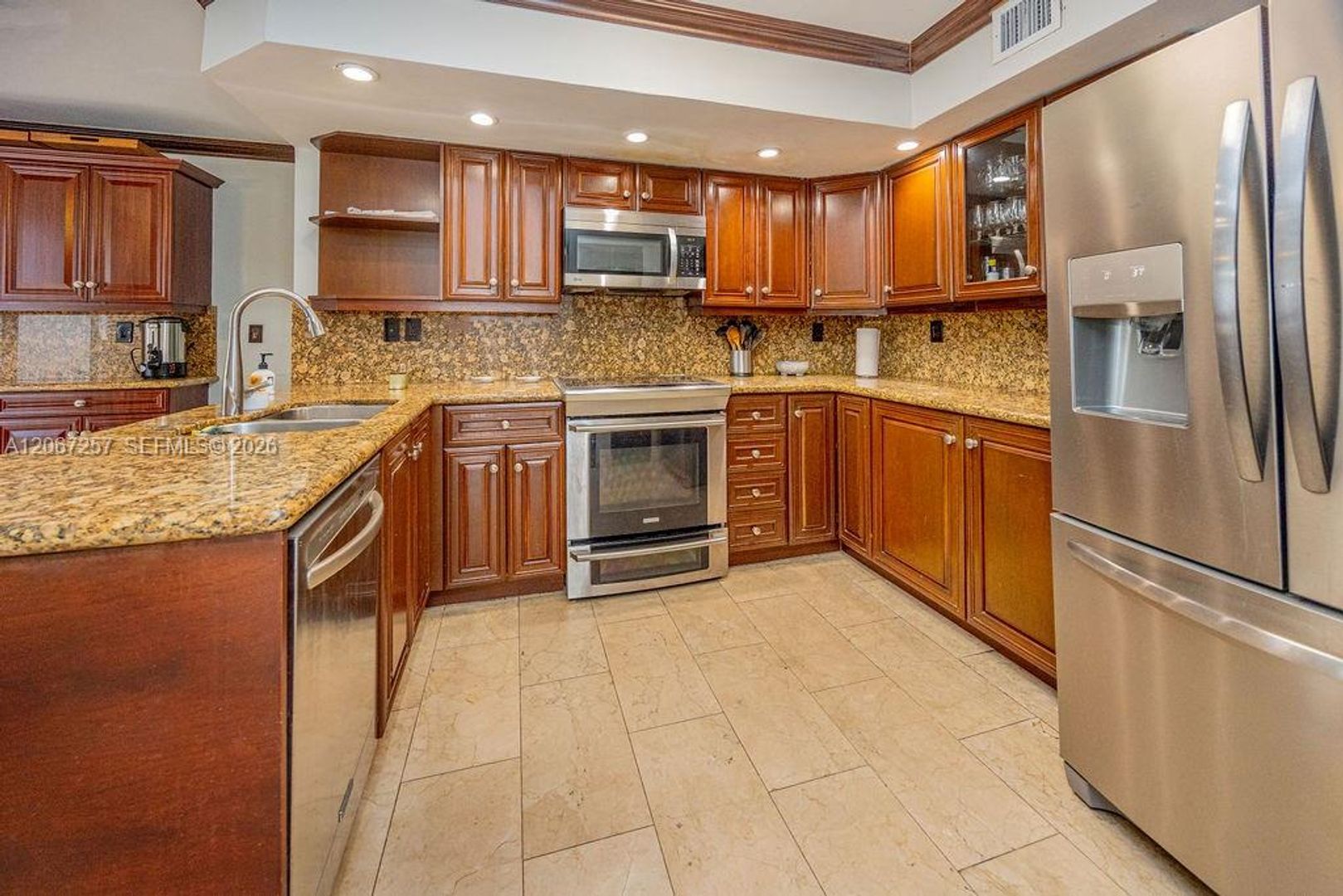 Aventura House: 20935 NE 37th Court