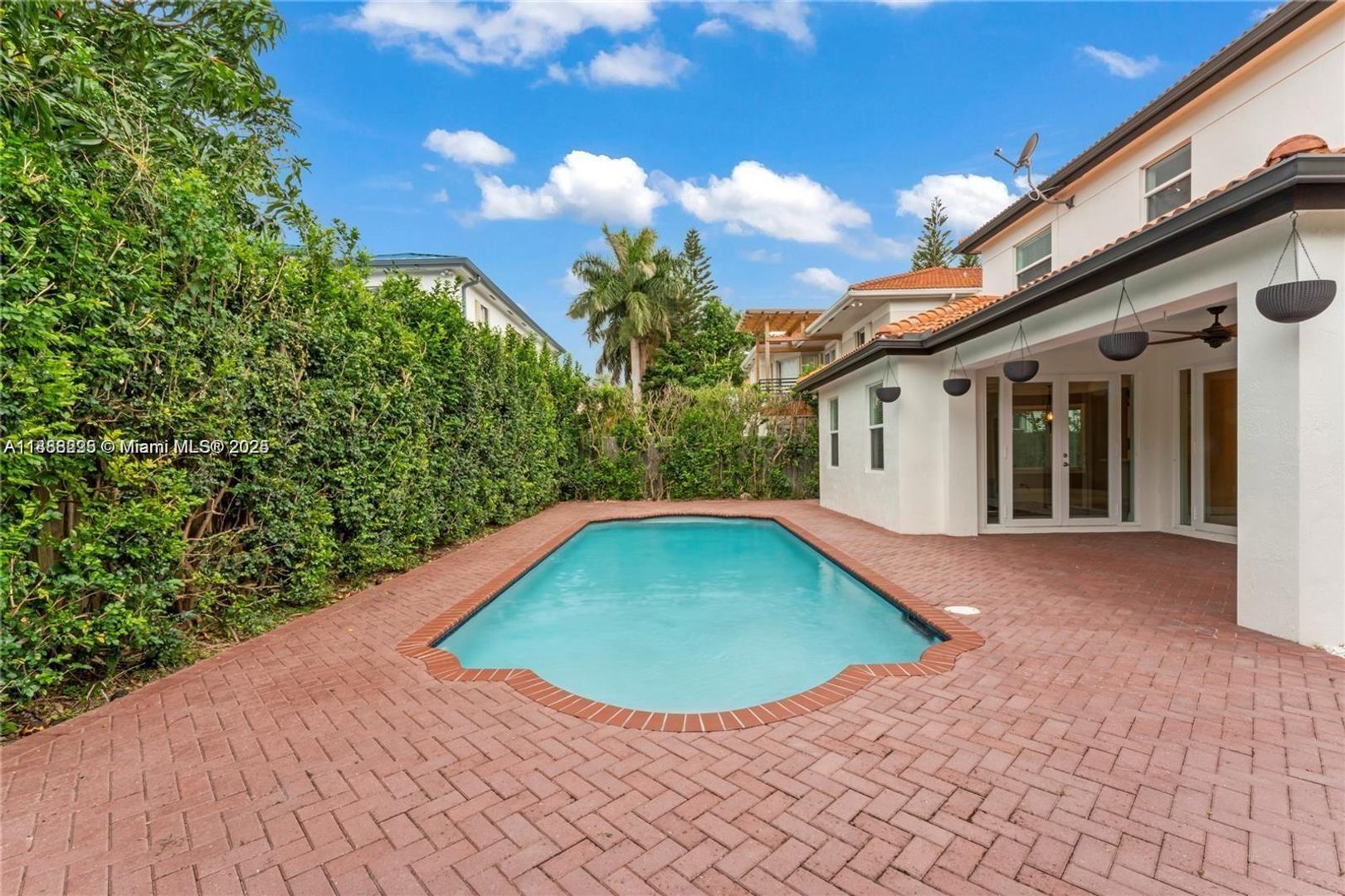 Miami House: 15270 SW 115th Terrace