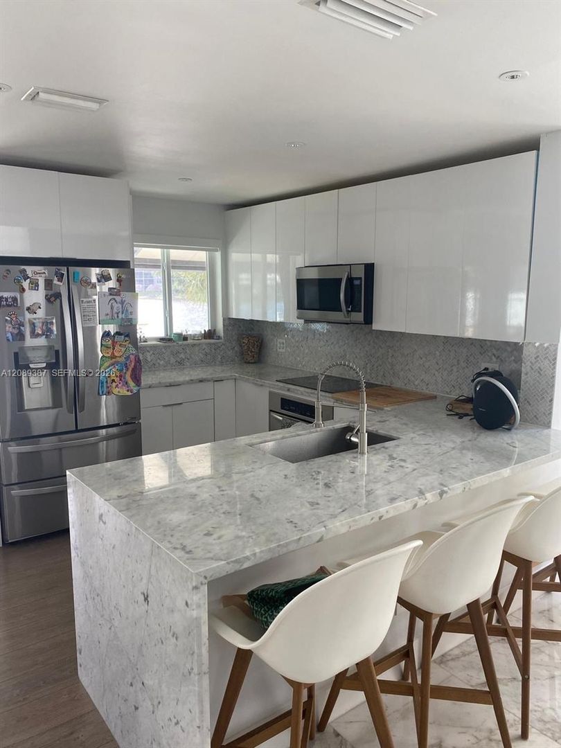 Pembroke Pines House: 11705 NW 12 Street 0