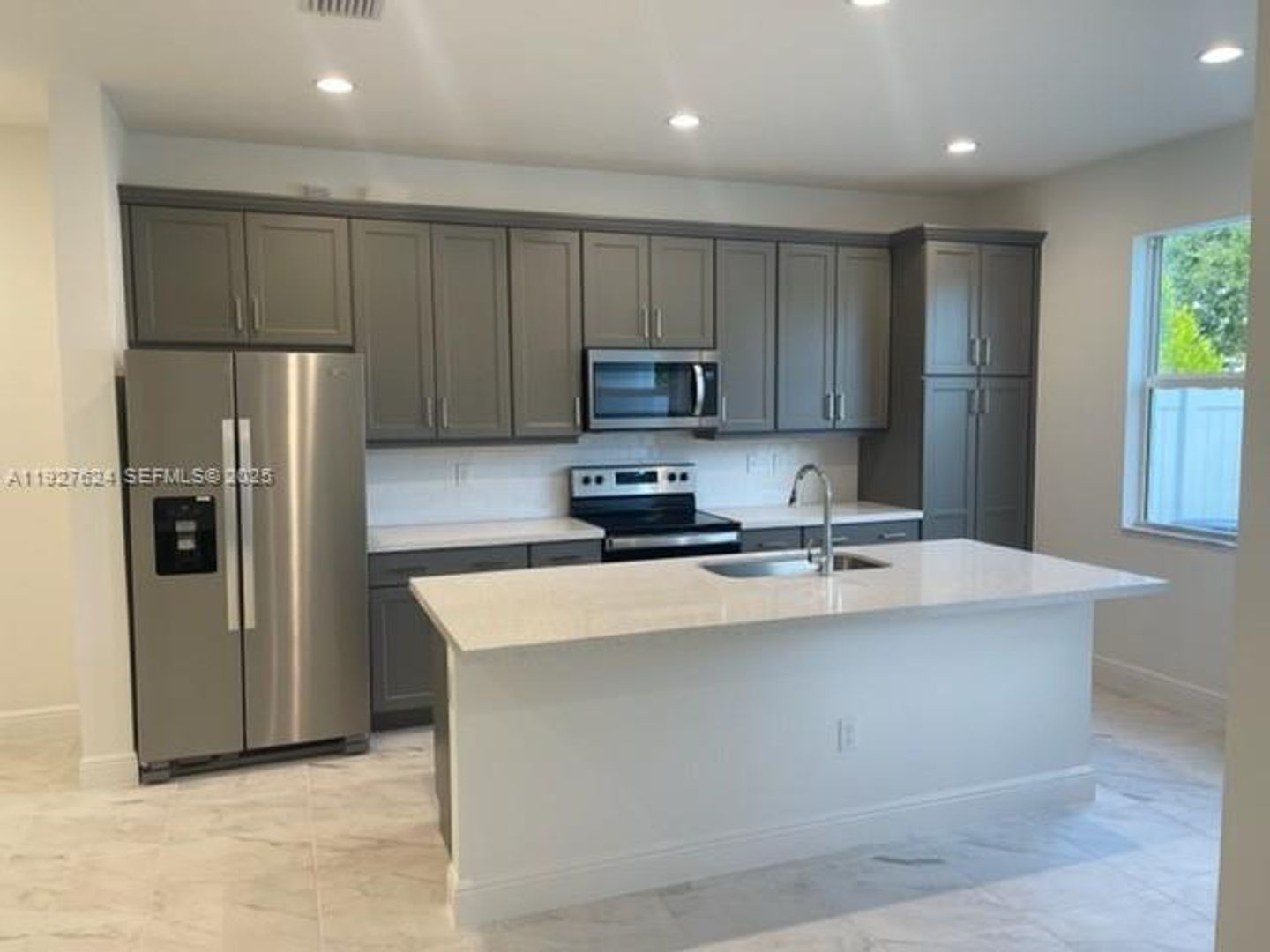 Deerfield Beach House: 540 Parsons Way