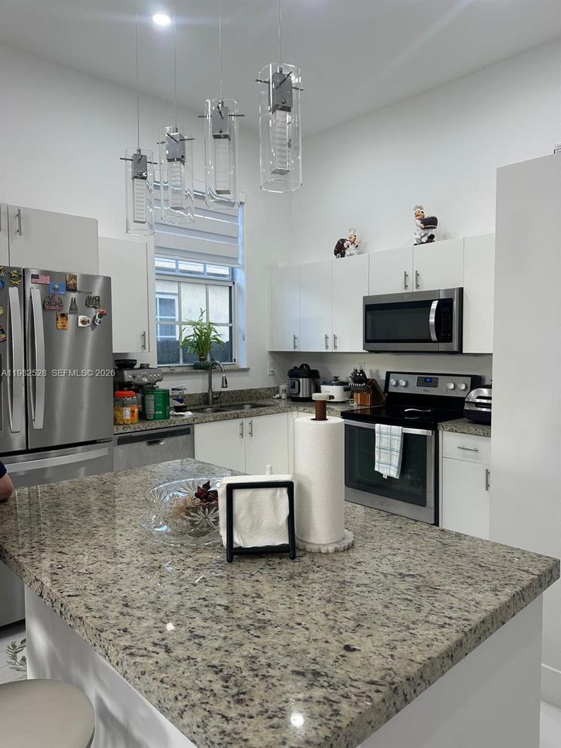 Miami House: 3482 SW 152nd Place 3482, Miami, FL 33185