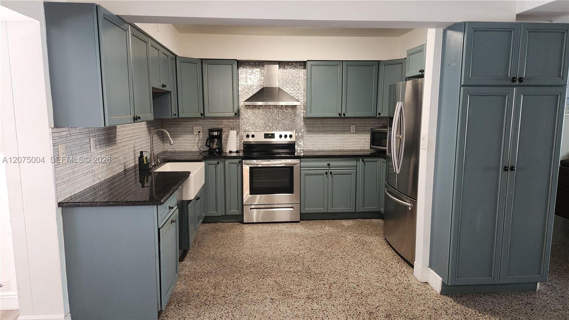 Deerfield Beach House: 482 NE 8th Avenue 482
