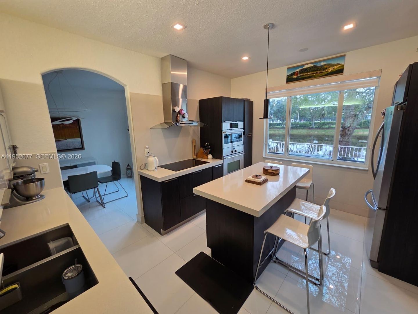 Doral House: 11260 NW 84th Street 11260