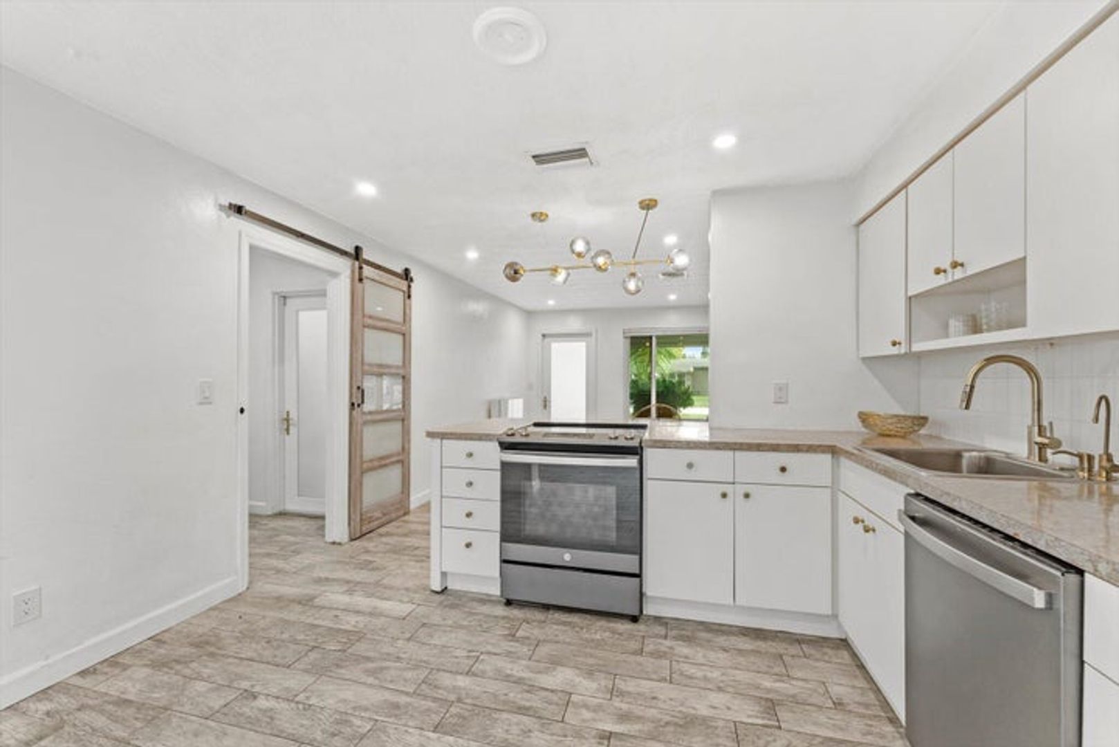 Dania Beach House: 4641 SW 25TH Terrace