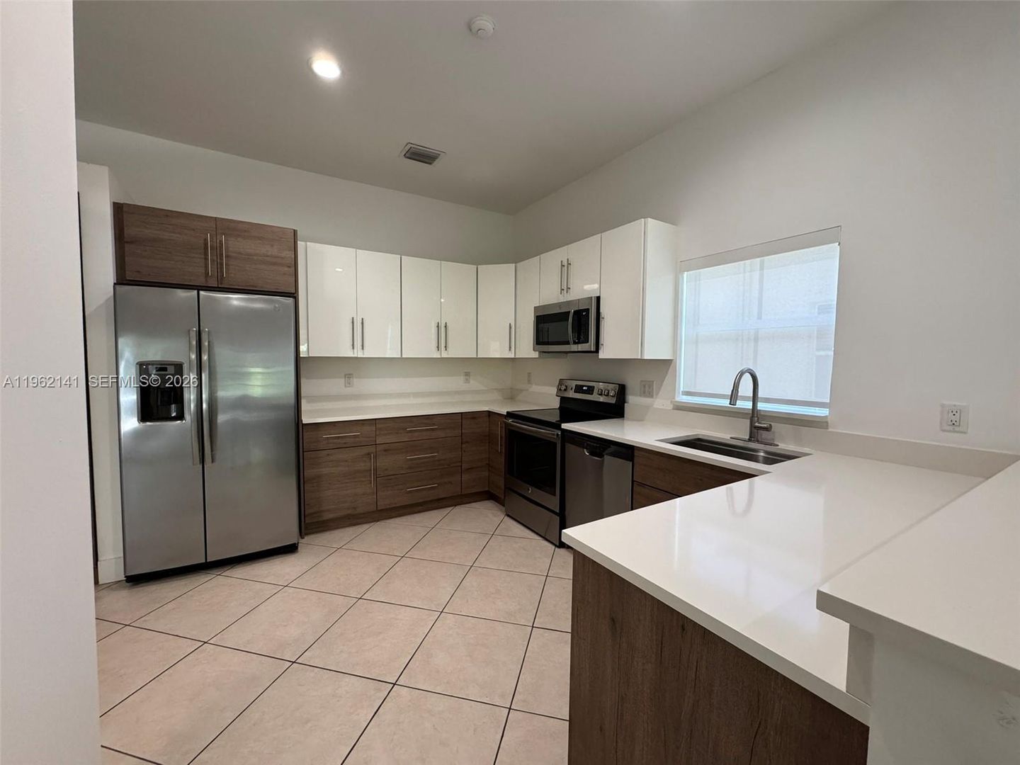 Weston House: 4273 Fox Ridge Drive