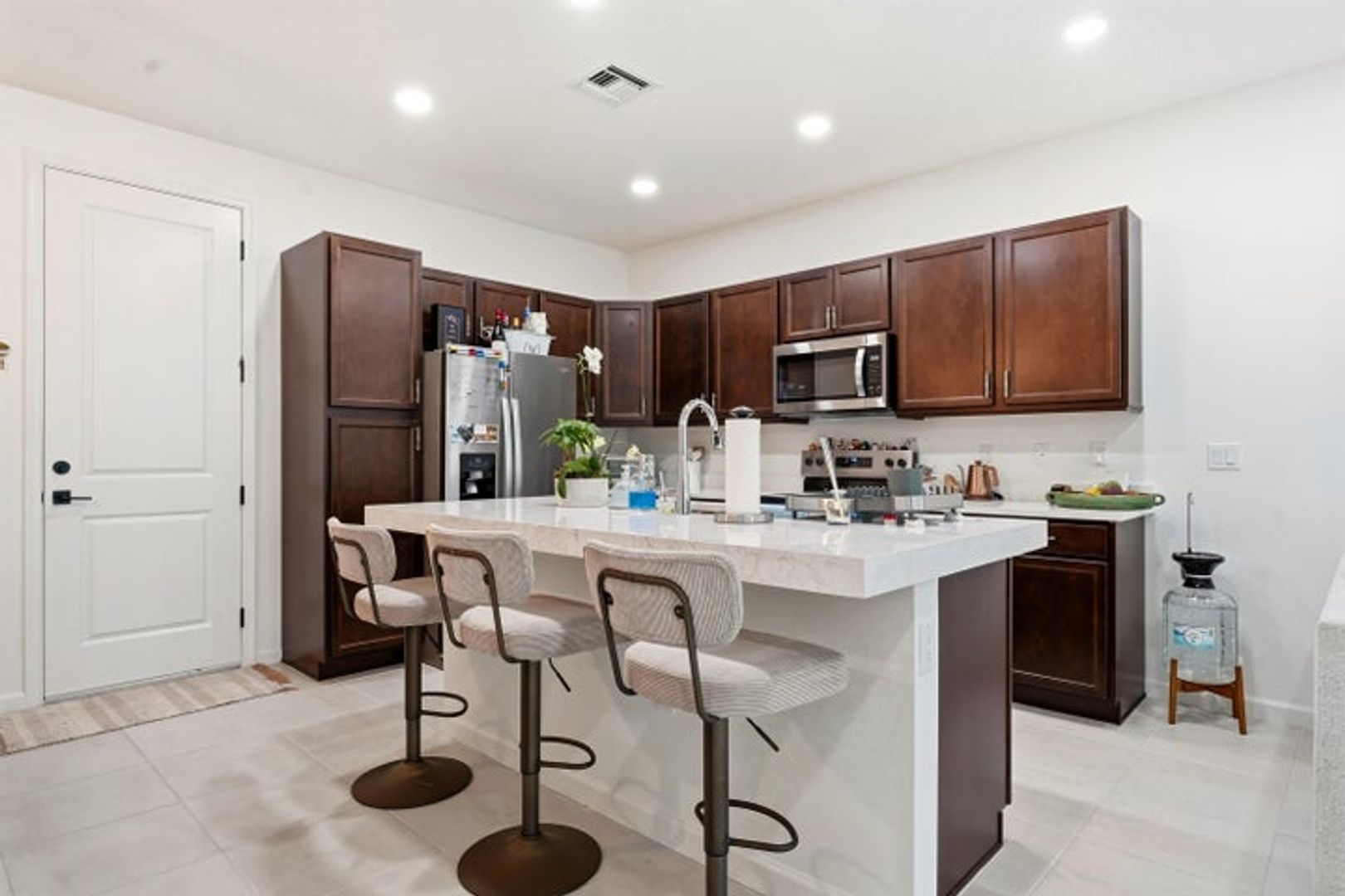 Westlake House: 4767 N Longwood Lake Square