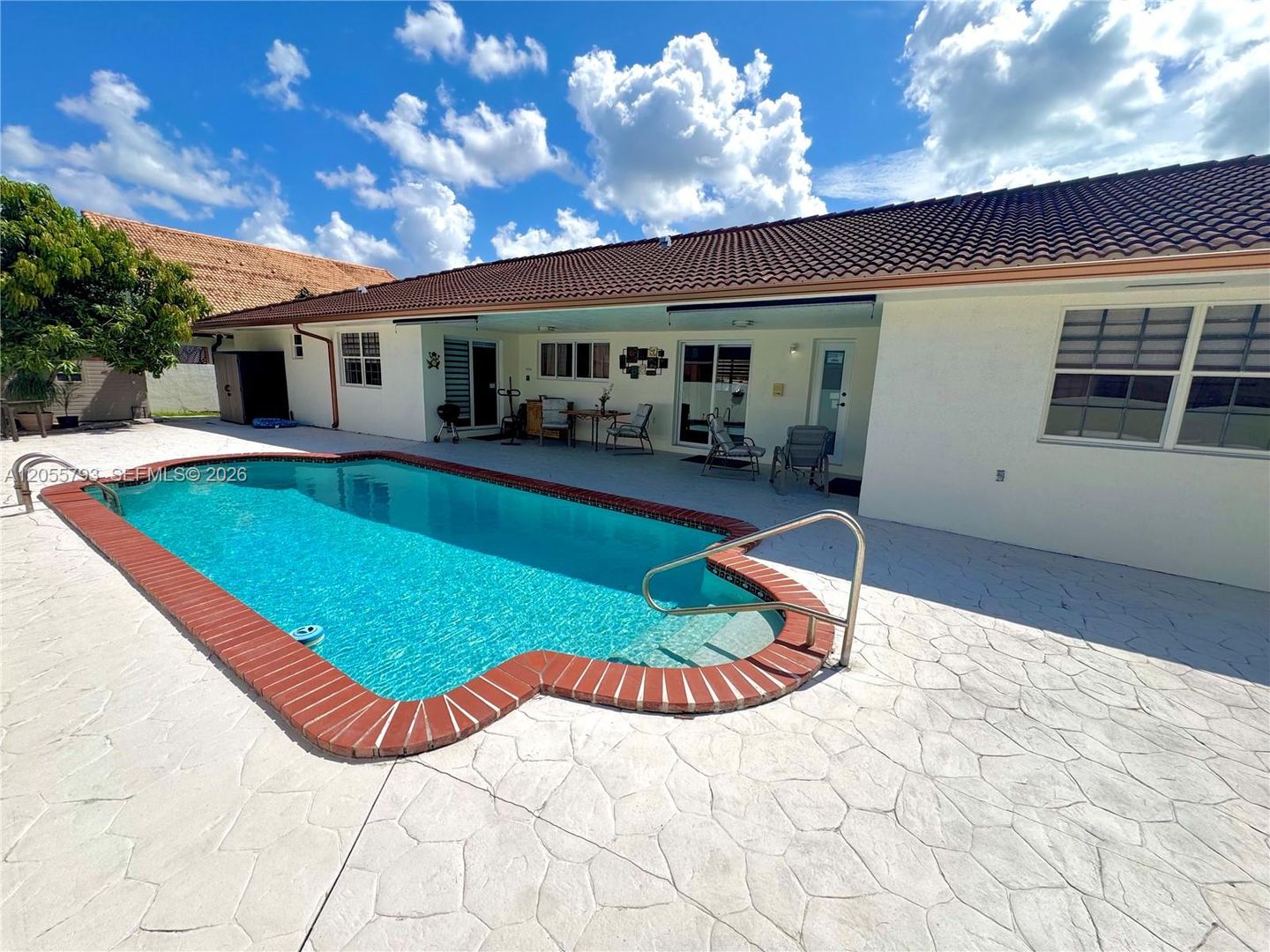 Hialeah House: 18701 Wentworth Drive