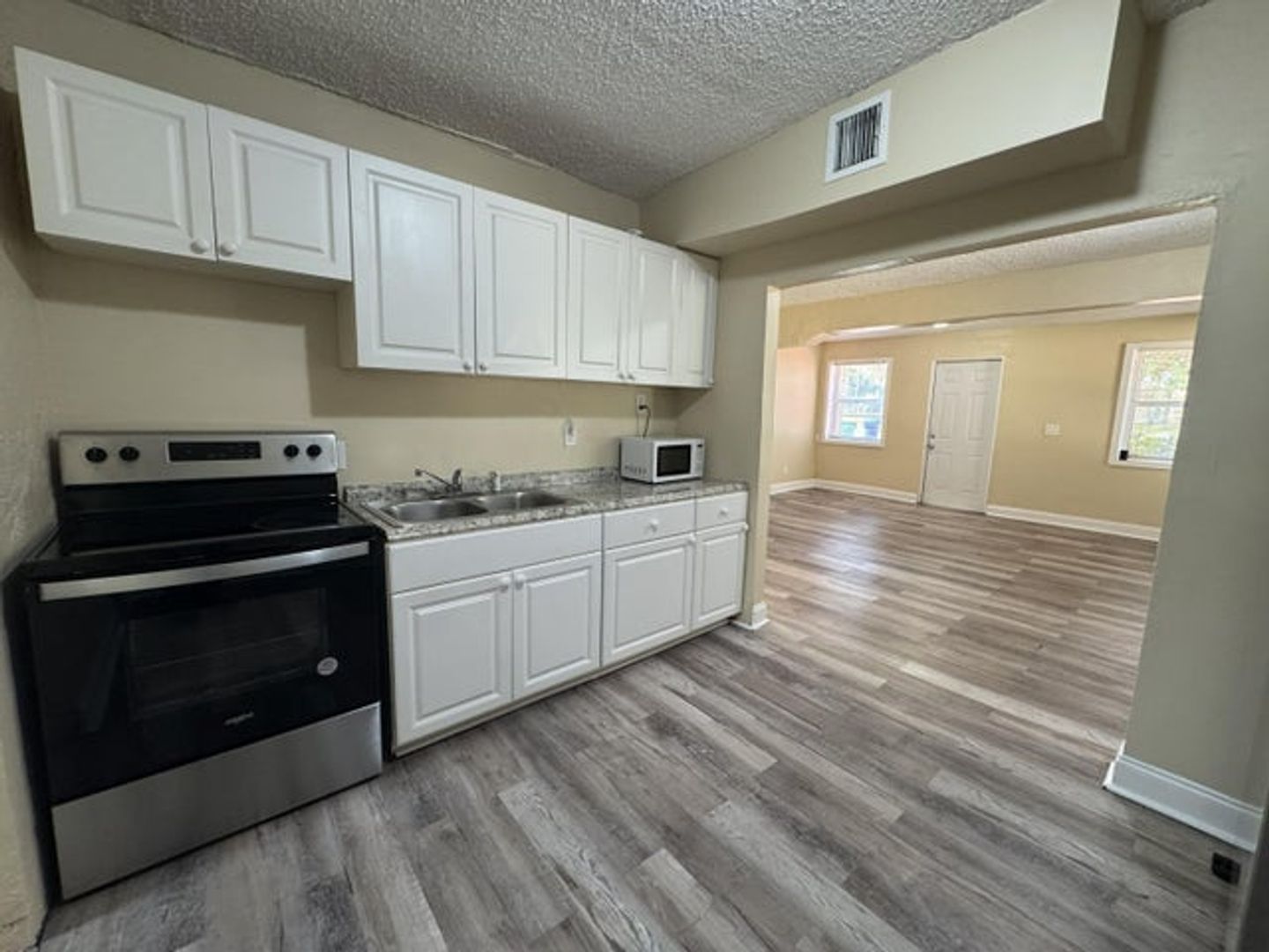 Fort Lauderdale House: 2881 NW 11th Place