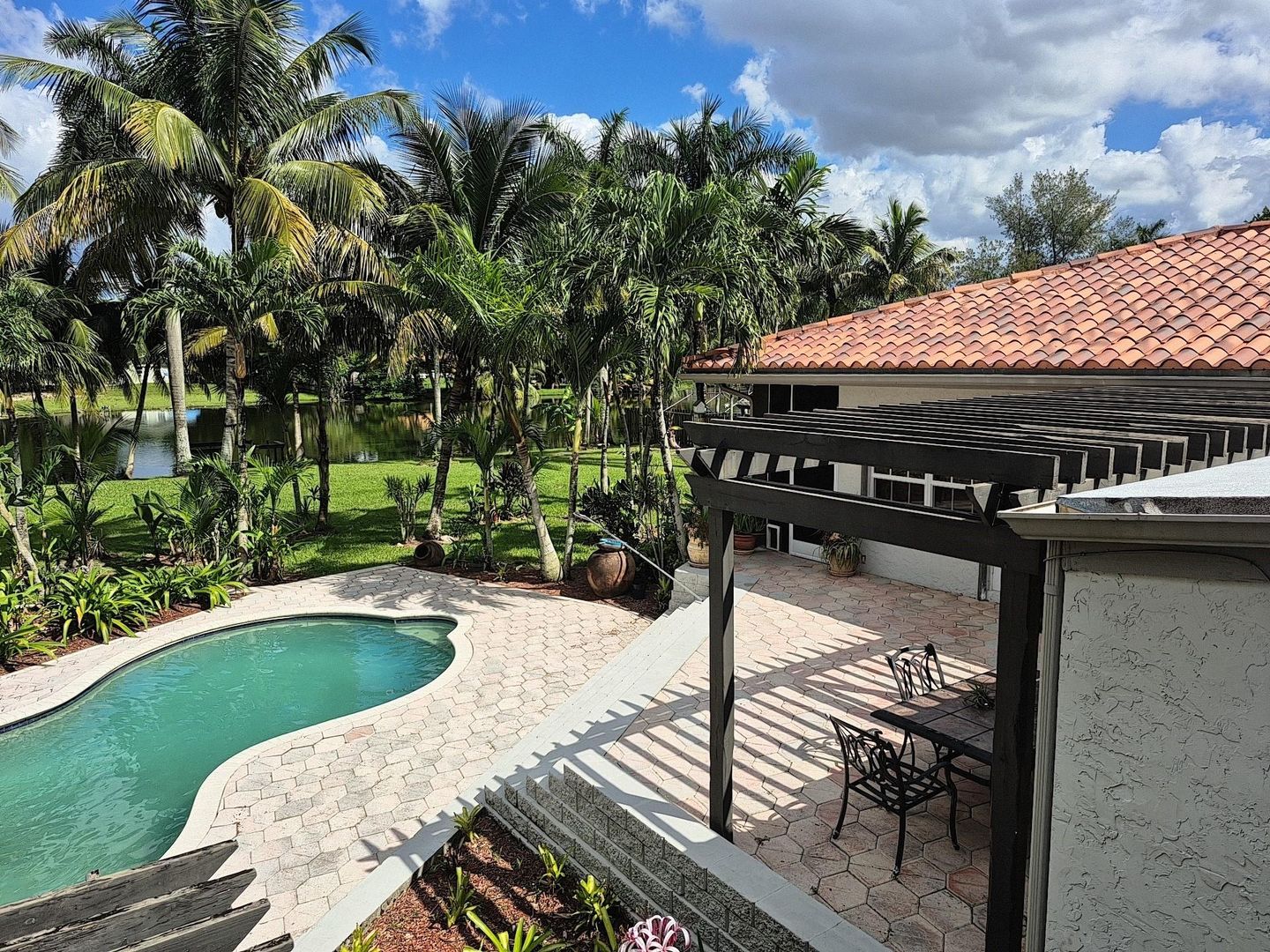 Davie House: 11081 SW 30th Court