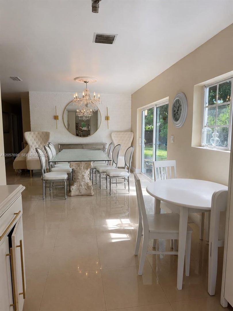 Miami House: 15700 N Miami Avenue