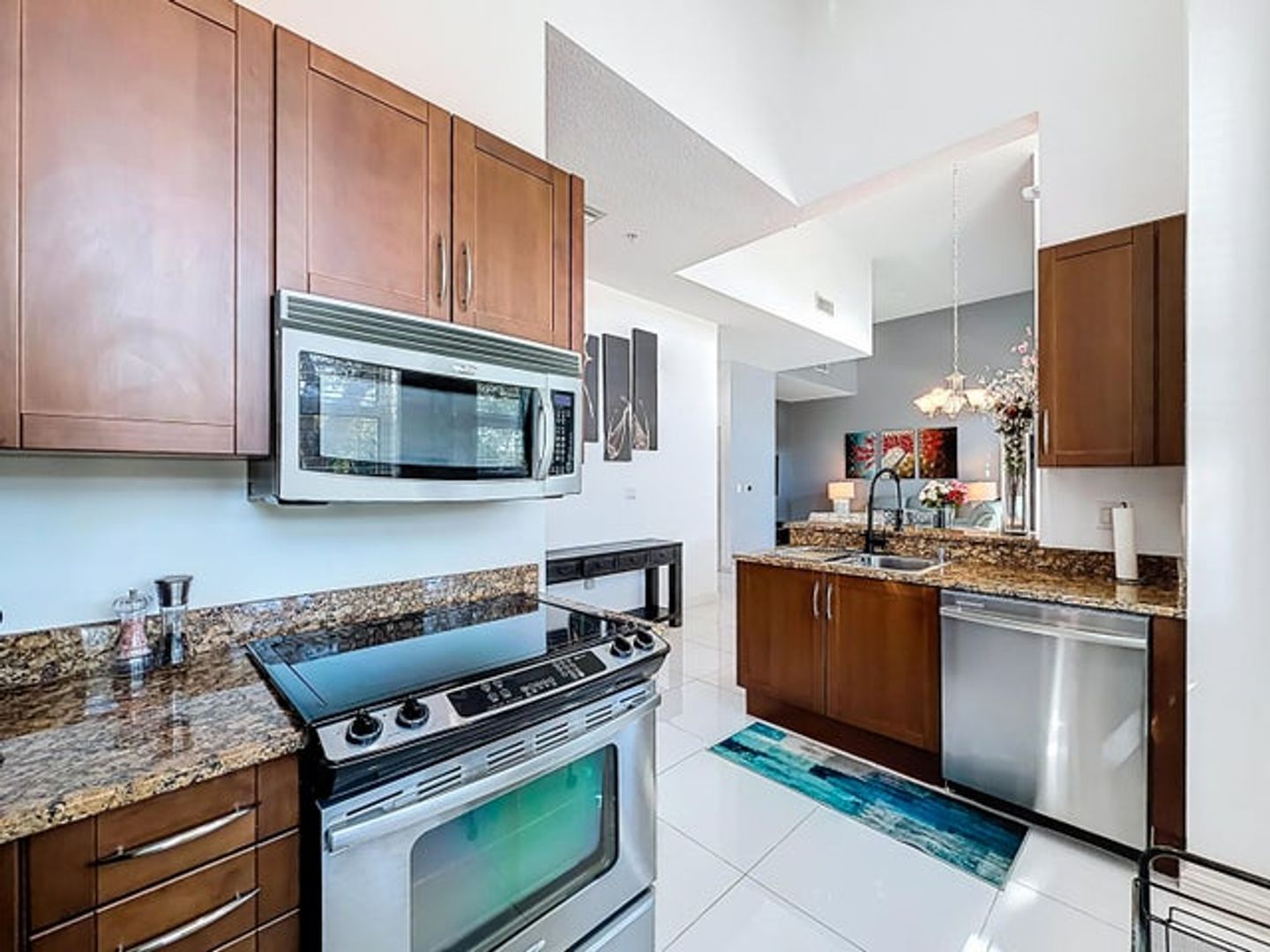 Boynton Beach House: 450 N Federal Highway 103