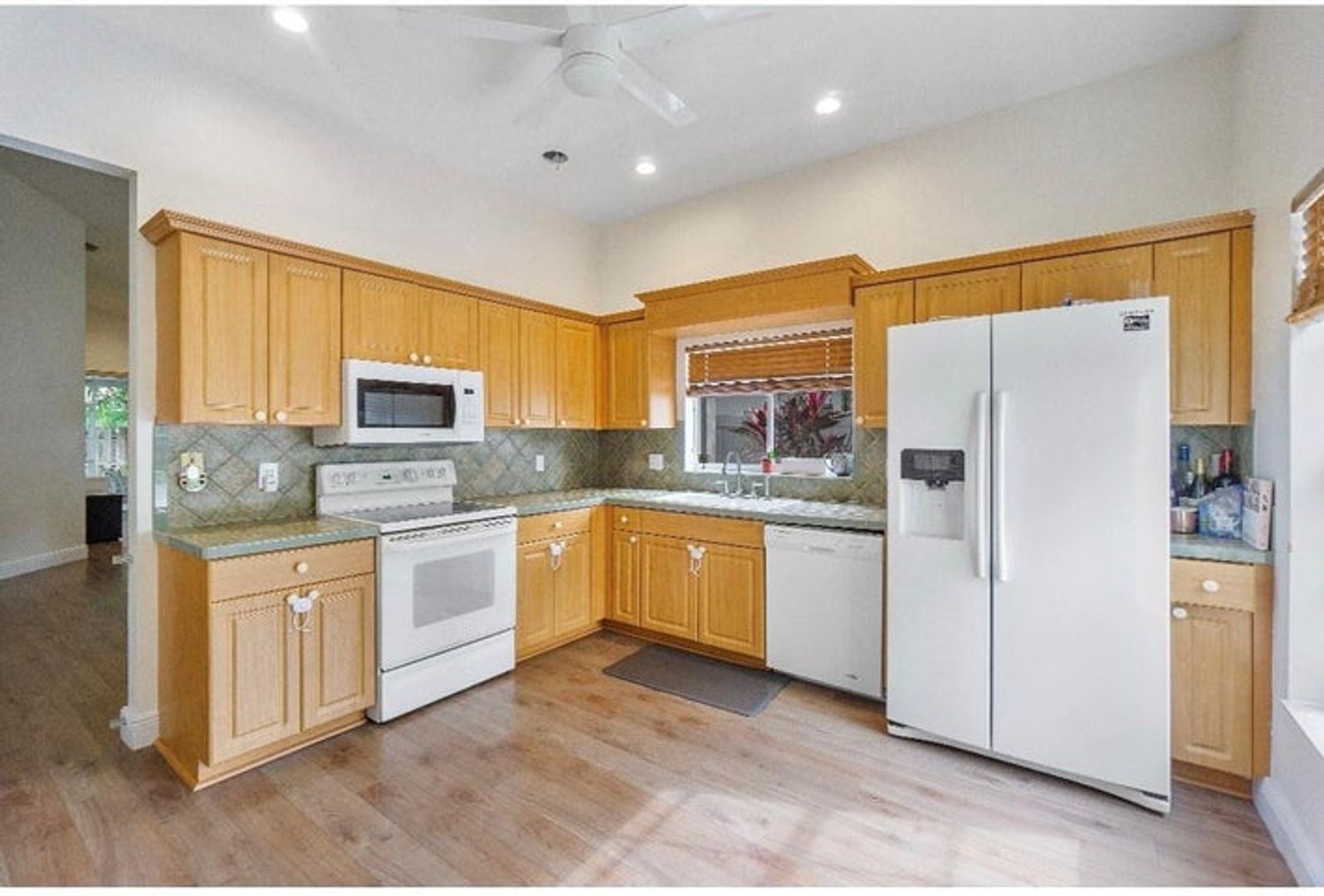 Parkland House: 6165 NW 77th Place