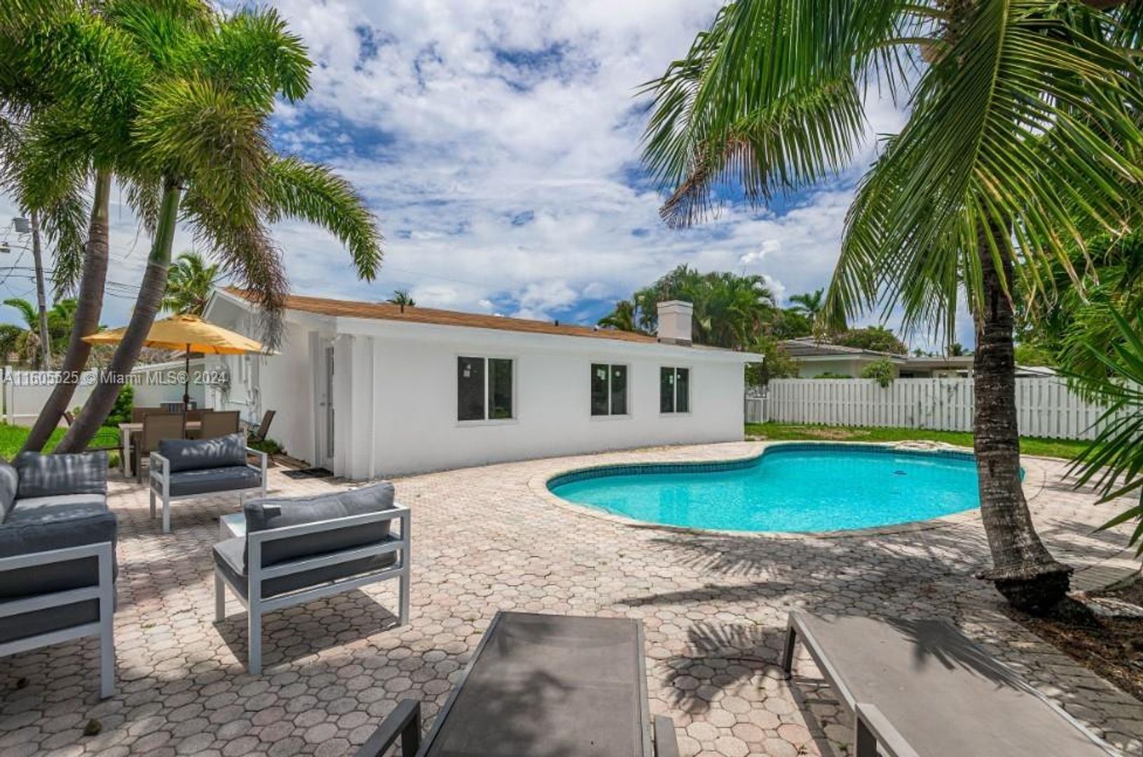 Lighthouse Point House: 2784 NE 30th Street 1